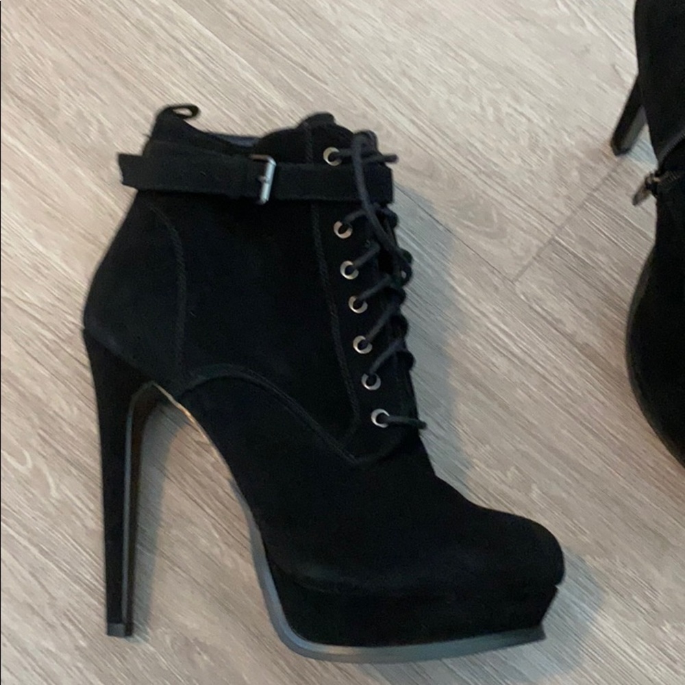 Booties - Picture 3 of 4